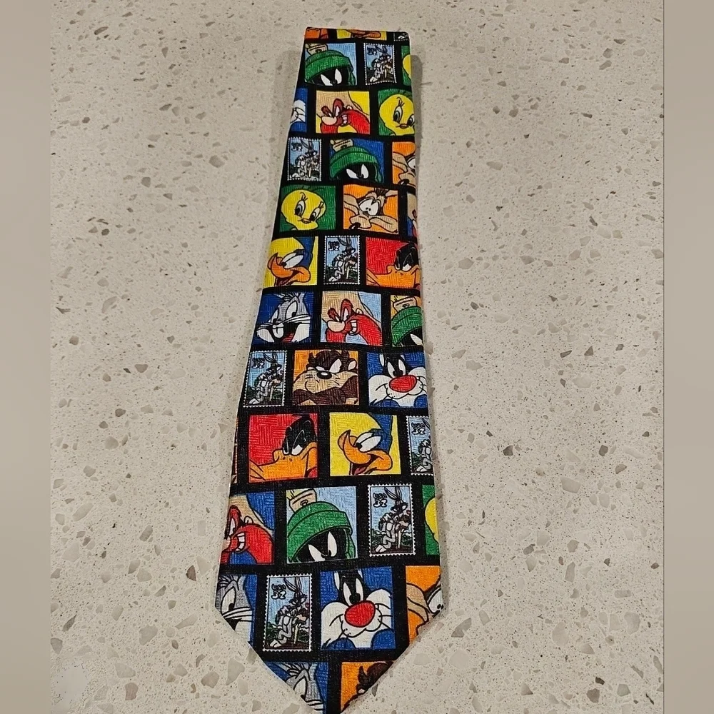Looney Tunes 1997 Stamp Collection Cartoon Character Neck Tie